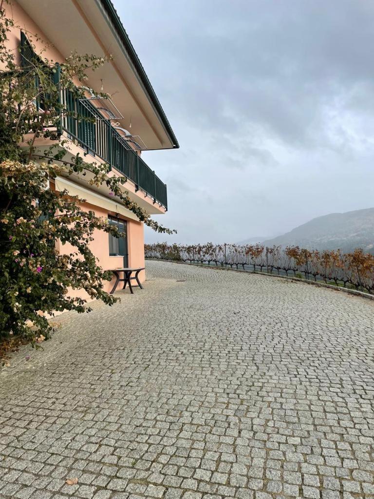 Quinta Da Penada - Vineyard & Winery - Suite 3 Chaves Buitenkant foto